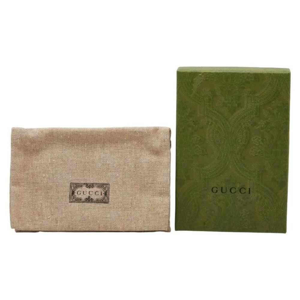 Gucci delivery duty